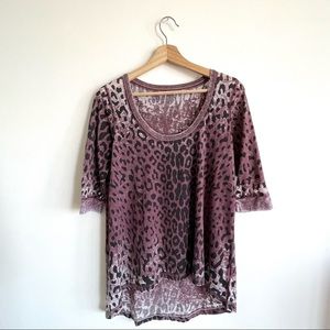 Purple Leopard Print Oversized 3/4 Banded Sleeves t-shirt with Mullet hem